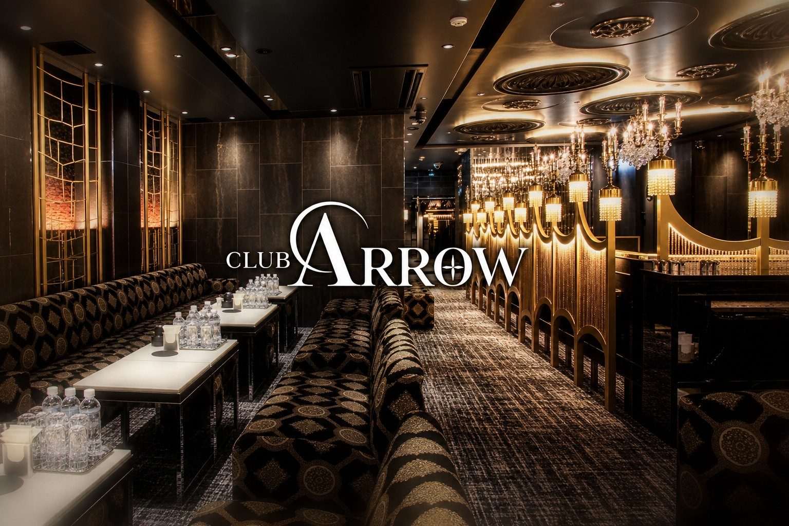 Club ARROW(アロー)ミナミの店内。ボックス席とカウンター